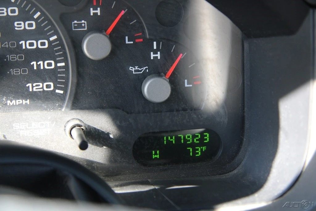 2004 Ford Explorer 3rd Gen - Image 15 of 21