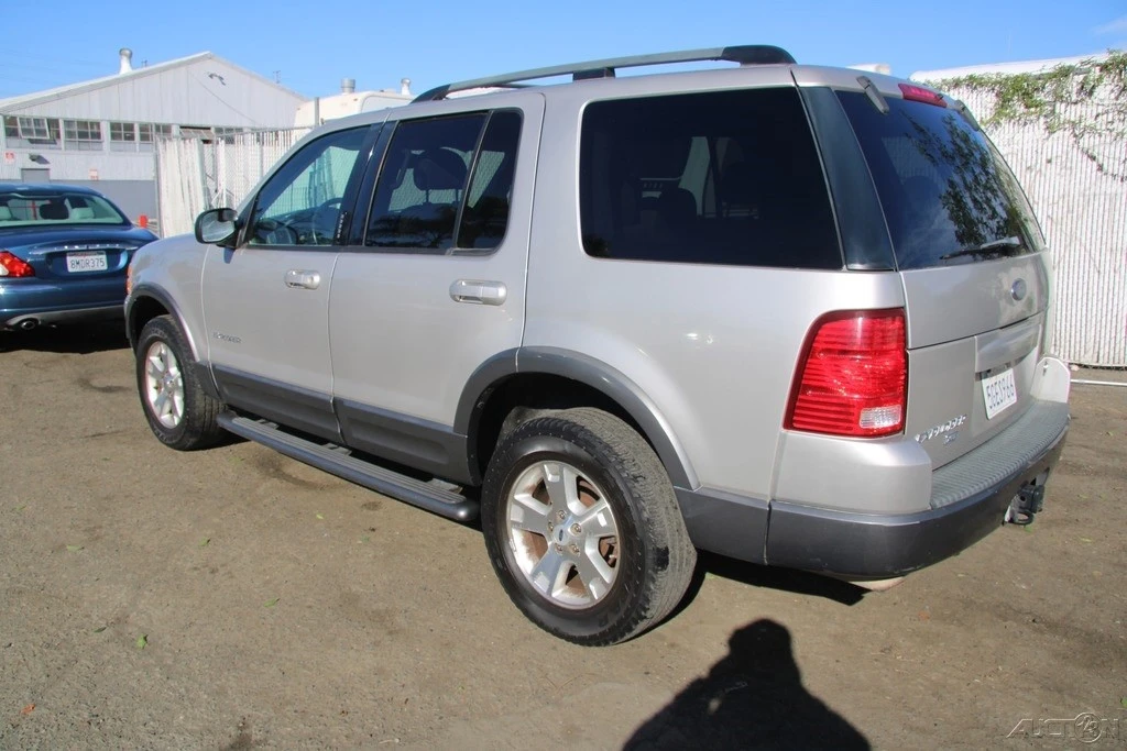 2004 Ford Explorer 3rd Gen - Image 4 of 21