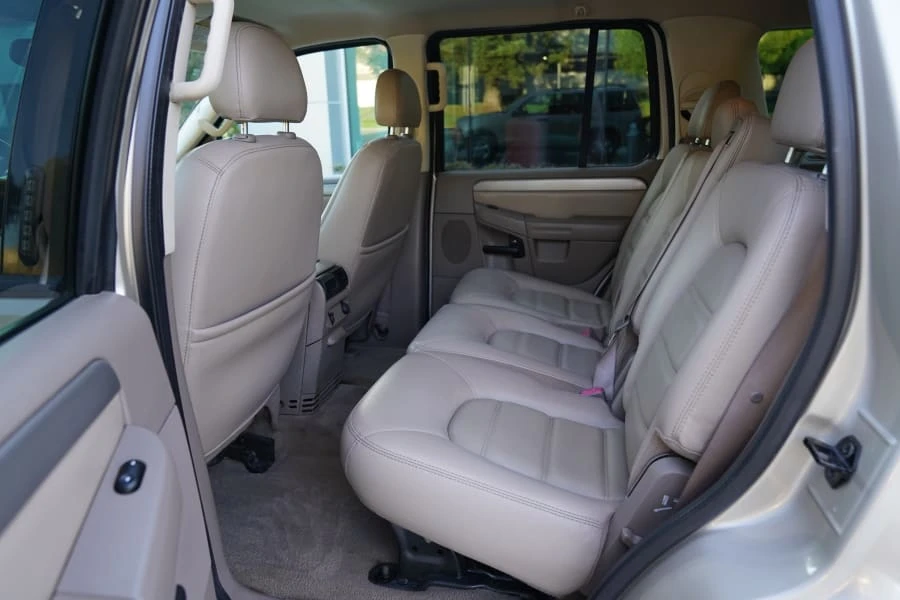 2004 Ford Explorer 3rd Gen - Image 20 of 23