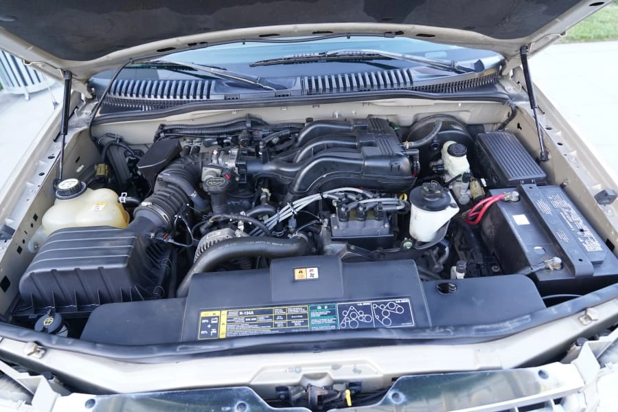 2004 Ford Explorer 3rd Gen - Image 22 of 23