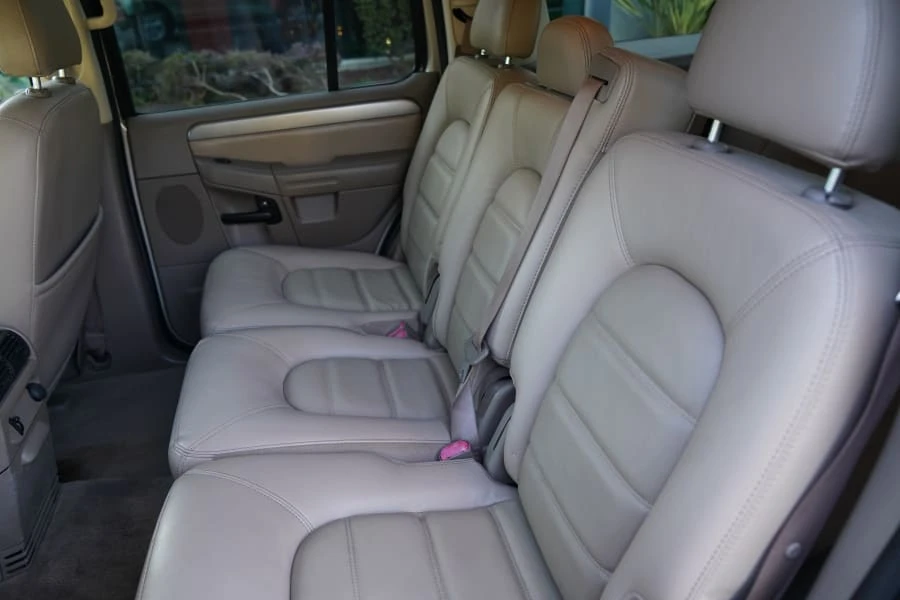 2004 Ford Explorer 3rd Gen - Image 18 of 23