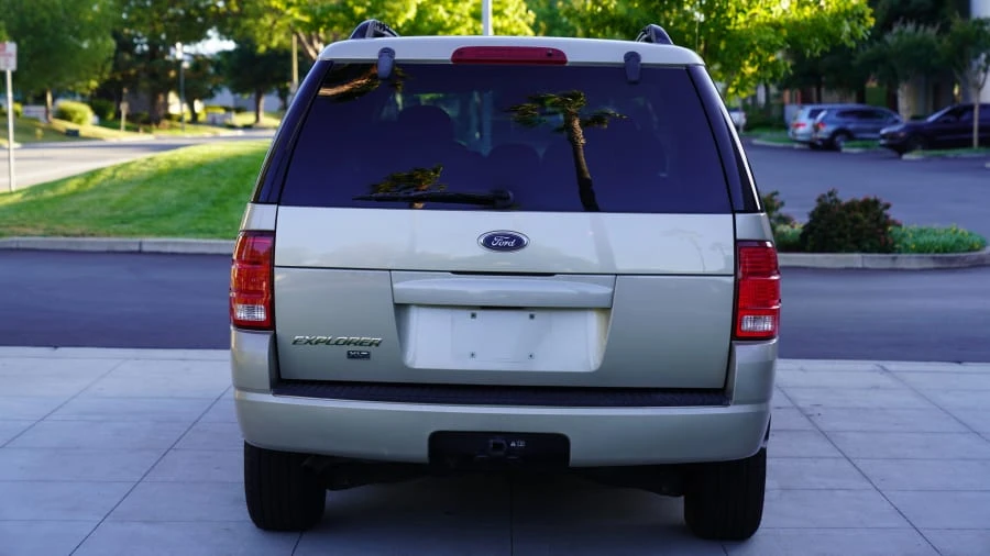2004 Ford Explorer 3rd Gen - Image 5 of 23