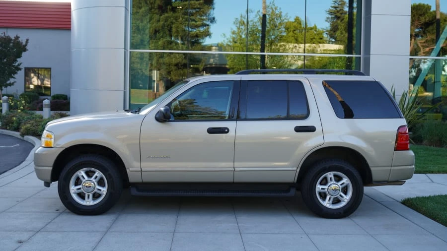 2004 Ford Explorer 3rd Gen - Image 7 of 23