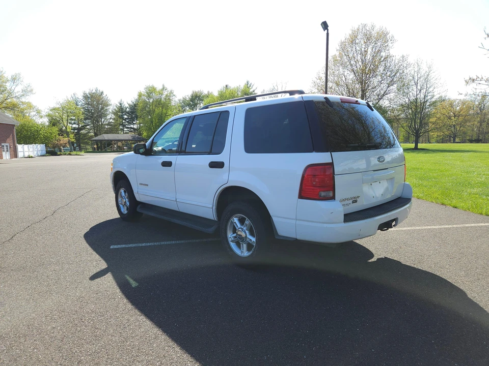 2004 Ford Explorer 3rd Gen - Image 11 of 31