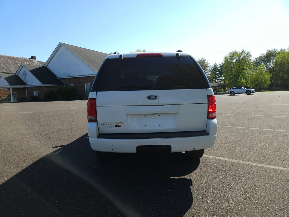 2004 Ford Explorer 3rd Gen - Image 13 of 31