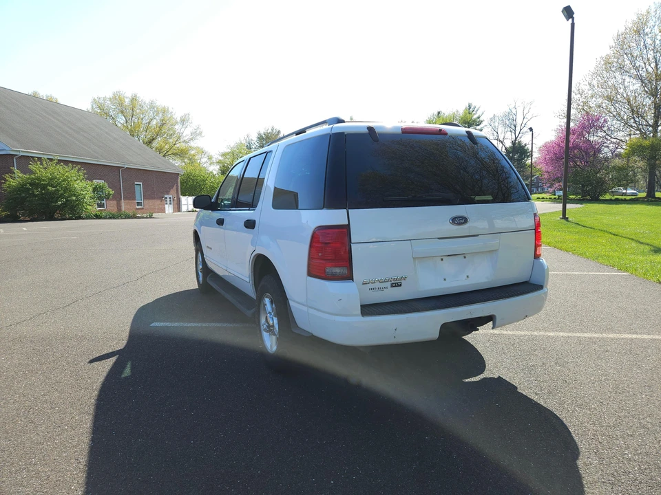 2004 Ford Explorer 3rd Gen - Image 12 of 31