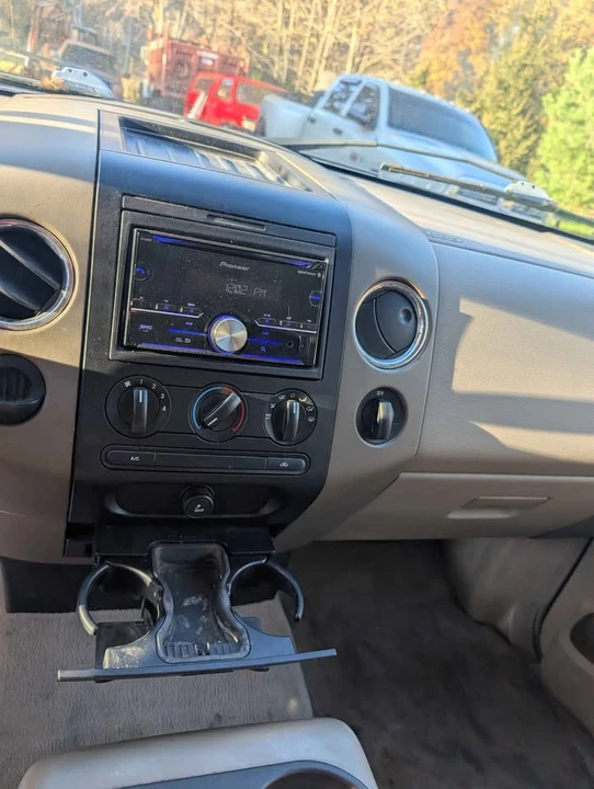 2004 Ford F-150 10th Gen - Image 5 of 7