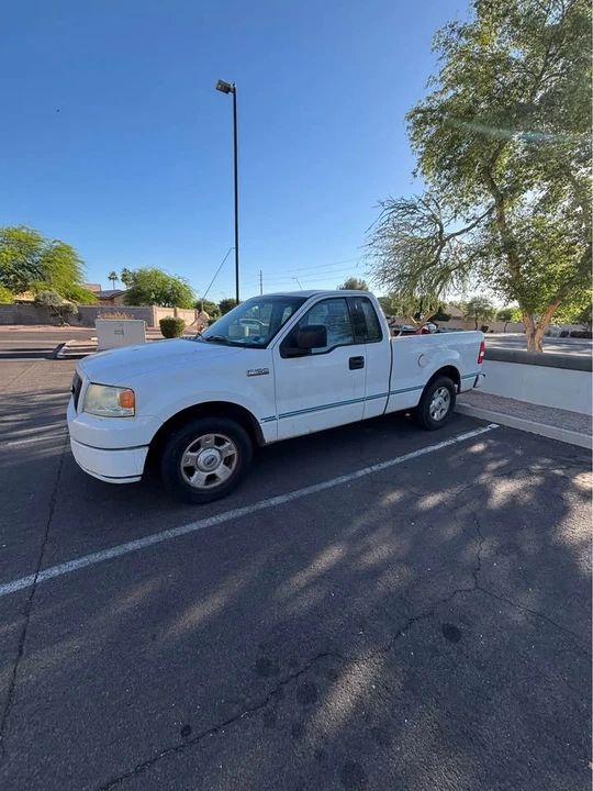2004 Ford F-Series - Image 2 of 4