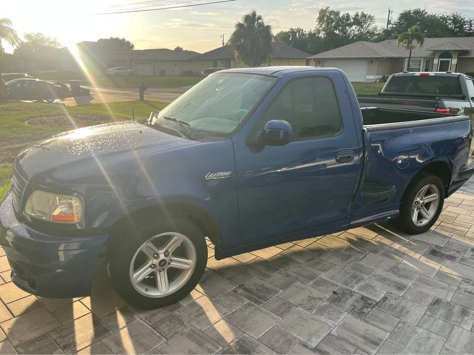 2004 Ford F-Series - Image 2 of 10