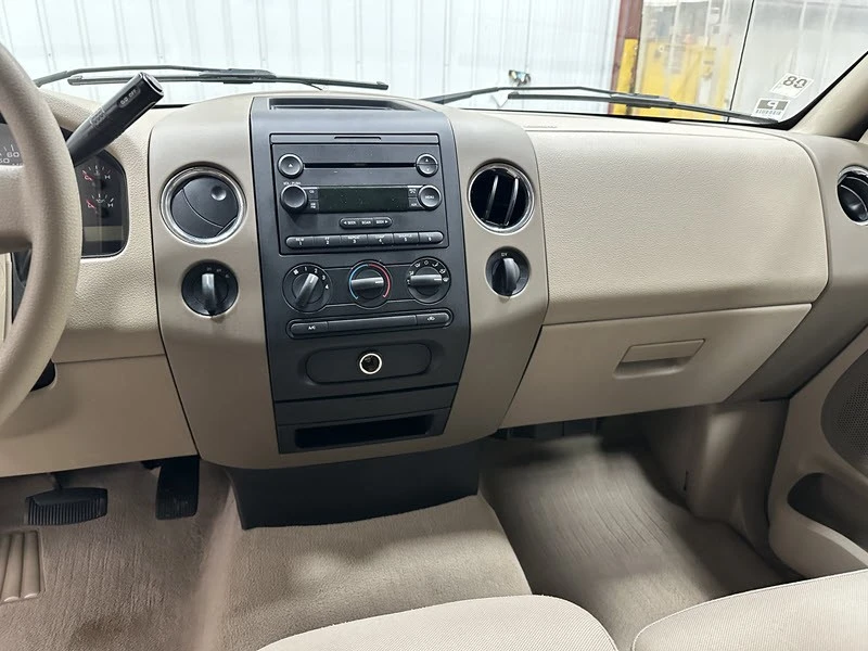 2004 Ford F-Series - Image 10 of 25