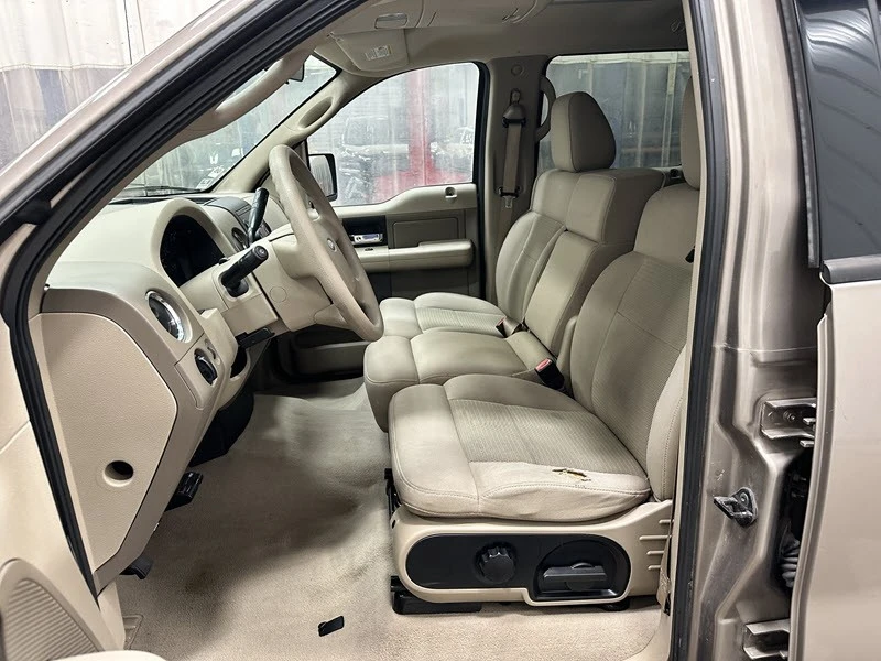 2004 Ford F-Series - Image 11 of 25