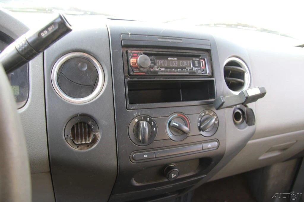 2004 Ford F-150 11th Gen - Image 18 of 21