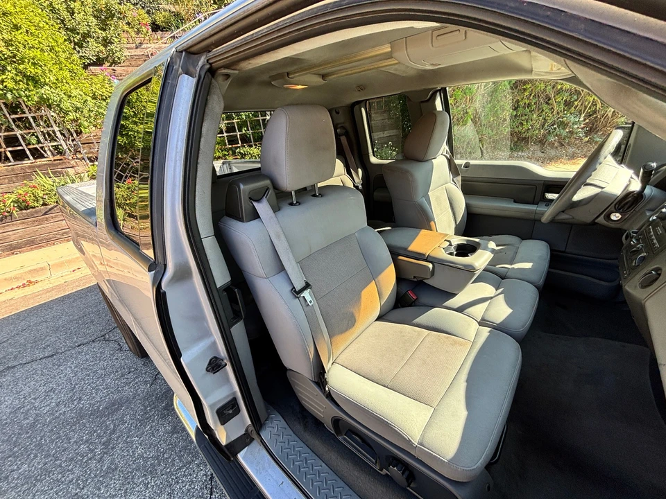 2004 Ford F-Series - Image 13 of 20