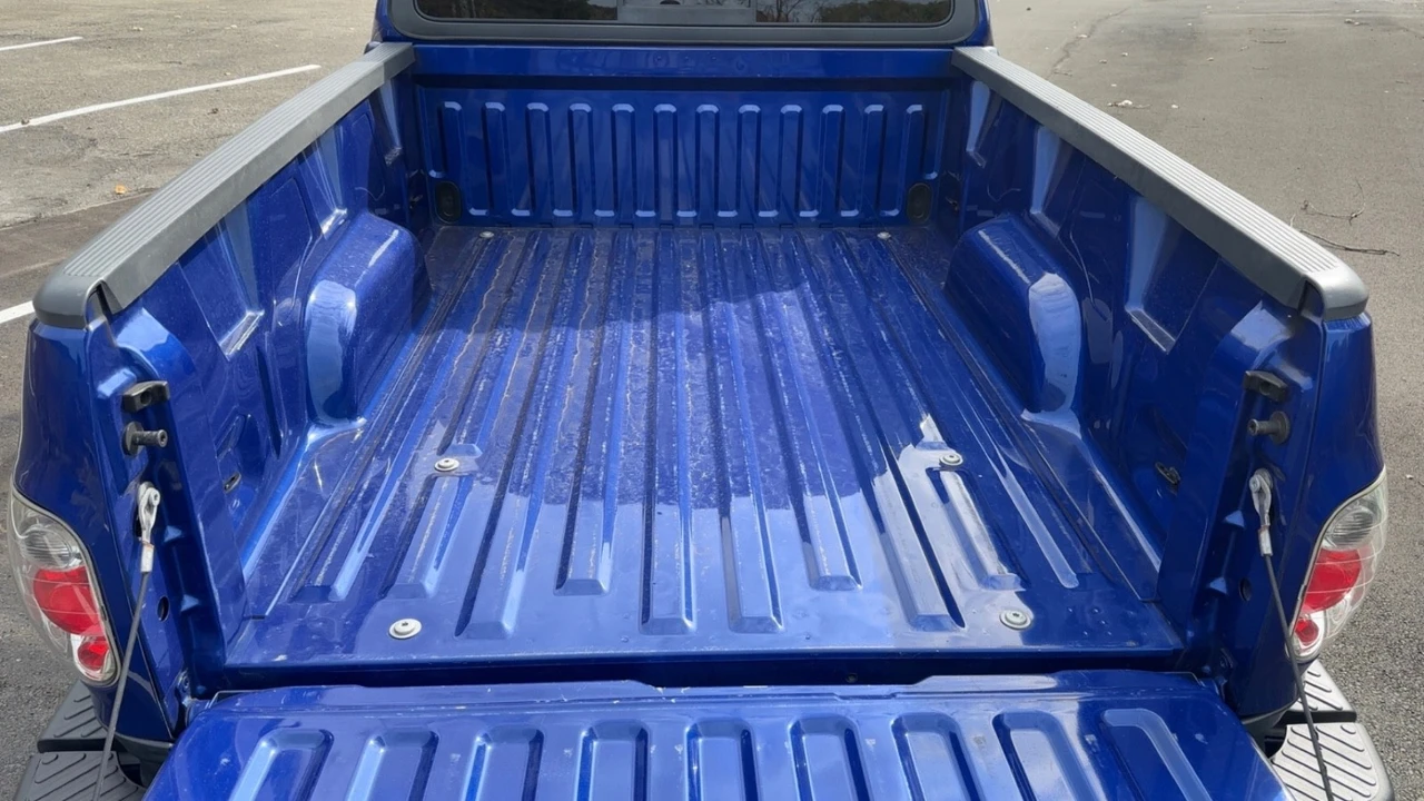 2004 Ford F-150 11th Gen - Image 9 of 18