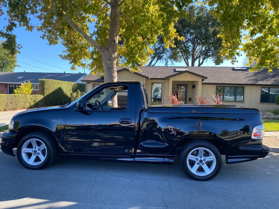 2004 Ford F-150 11th Gen - Image 2 of 21