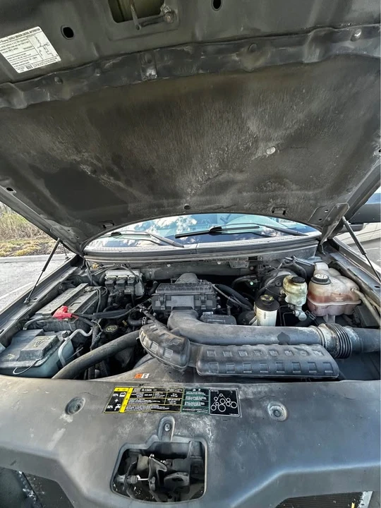 2004 Ford F-Series - Image 2 of 9