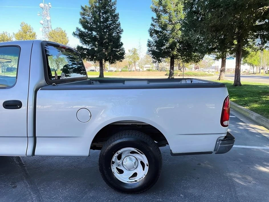 2004 Ford F-150 10th Gen - Image 5 of 16