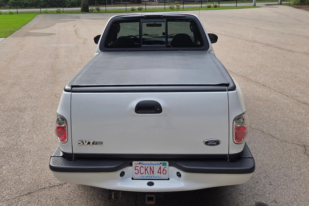 2004 Ford F-150 SVT Lightning 10th Gen - Image 5 of 31