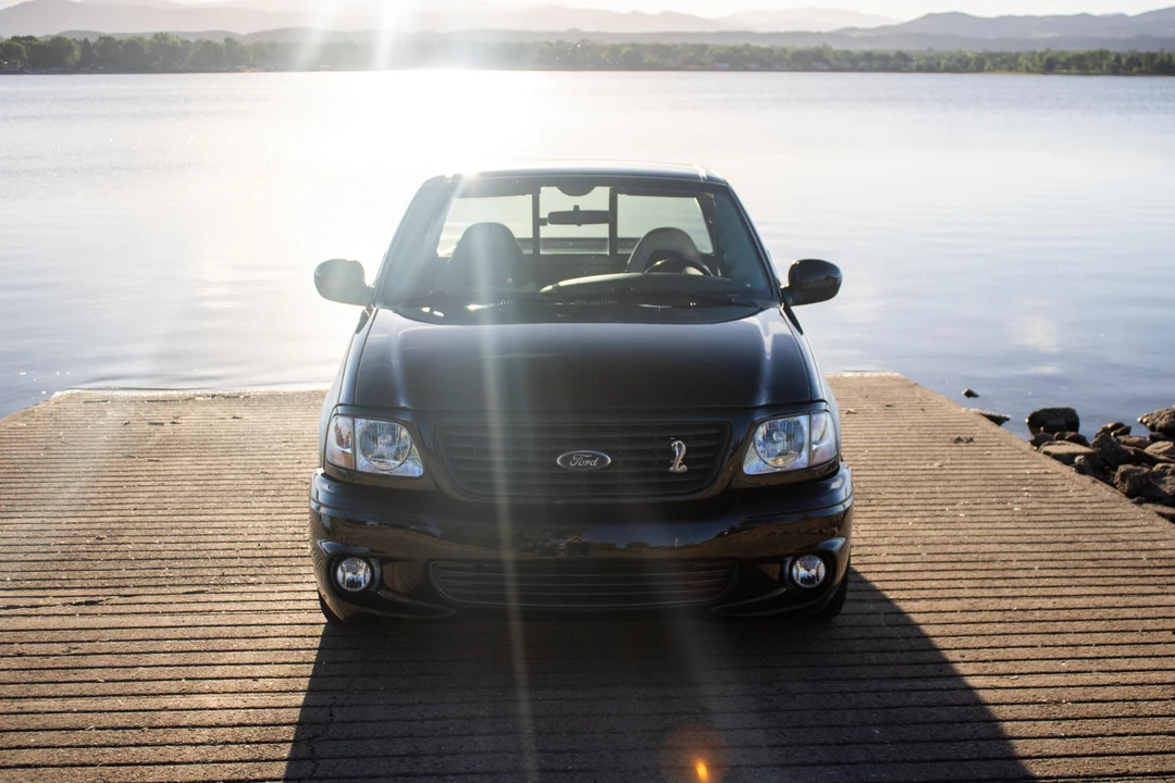 2004 Ford F-150 SVT Lightning 10th Gen - Image 6 of 31