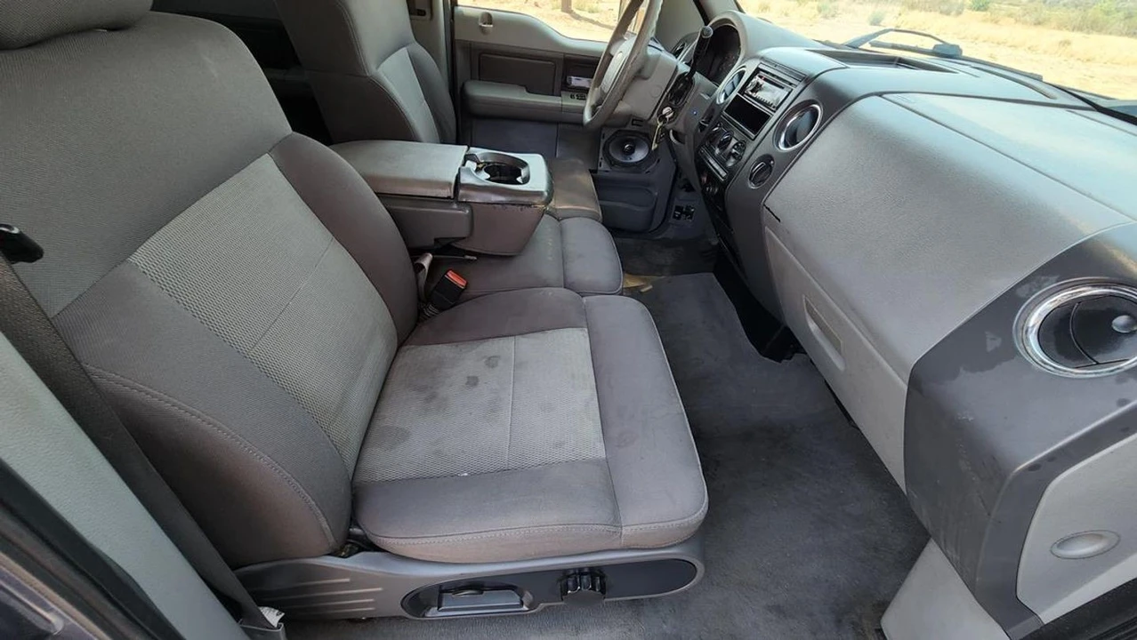 2004 Ford F-Series - Image 15 of 21