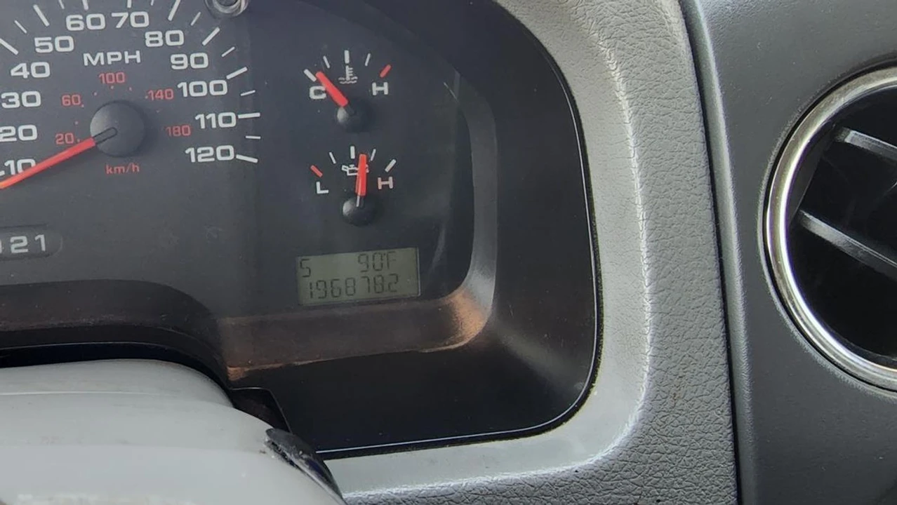 2004 Ford F-Series - Image 20 of 21