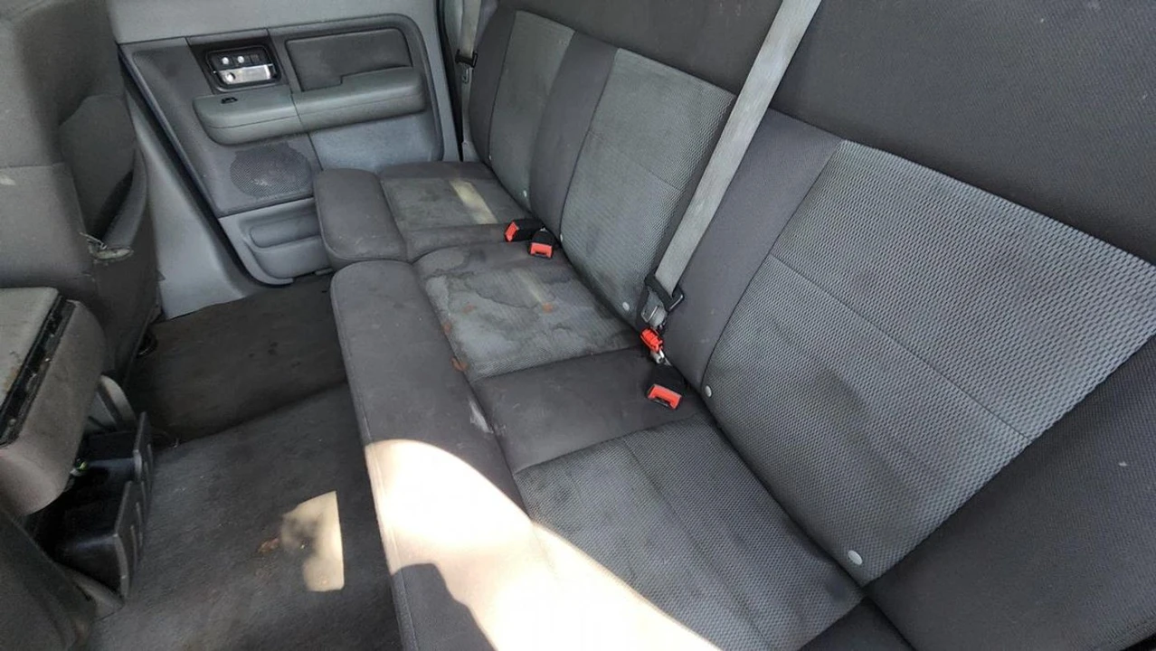 2004 Ford F-Series - Image 18 of 21