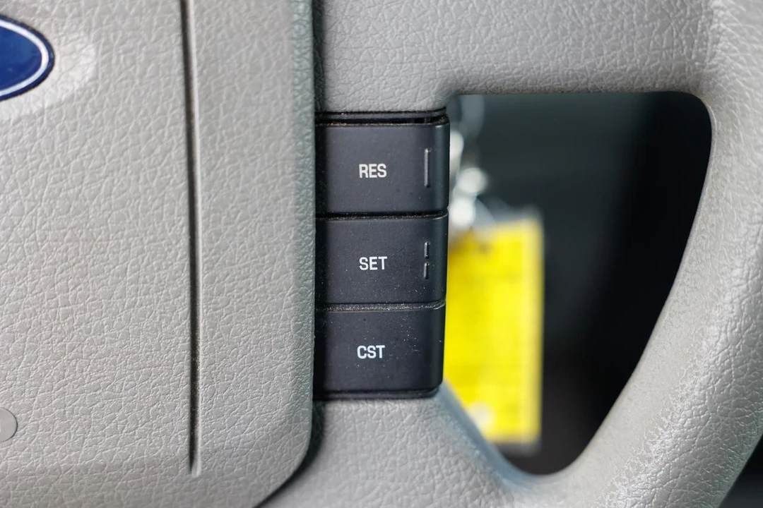 2004 Ford F-150 10th Gen - Image 25 of 31