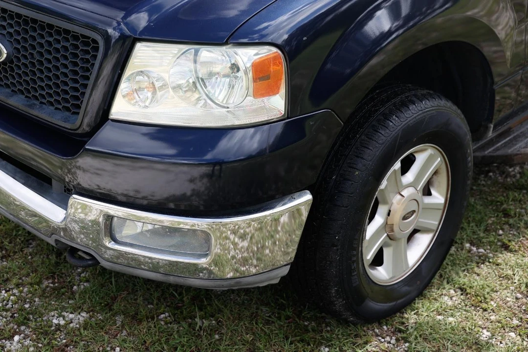 2004 Ford F-150 10th Gen - Image 28 of 31
