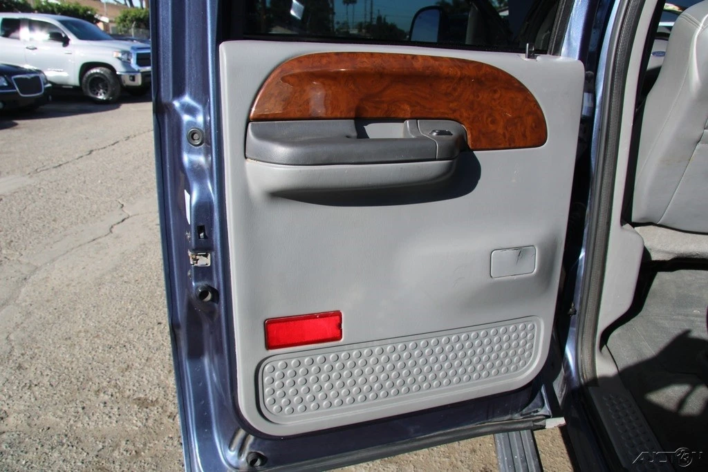 2004 Ford Super Duty 1st Gen - Image 19 of 21