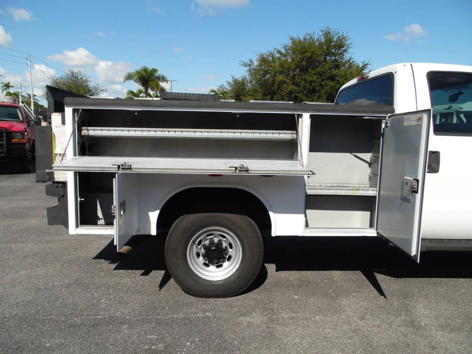 2004 Ford Super Duty 1st Gen - Image 11 of 21
