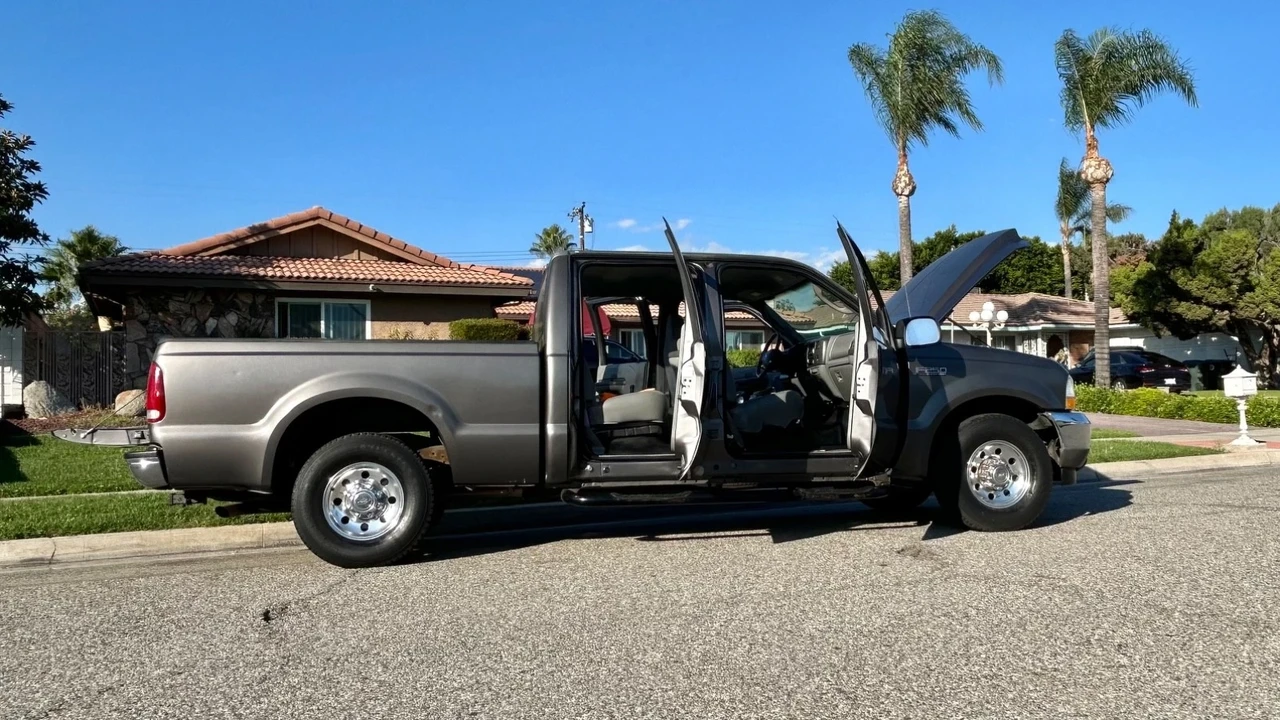 2004 Ford Super Duty 1st Gen - Image 9 of 18