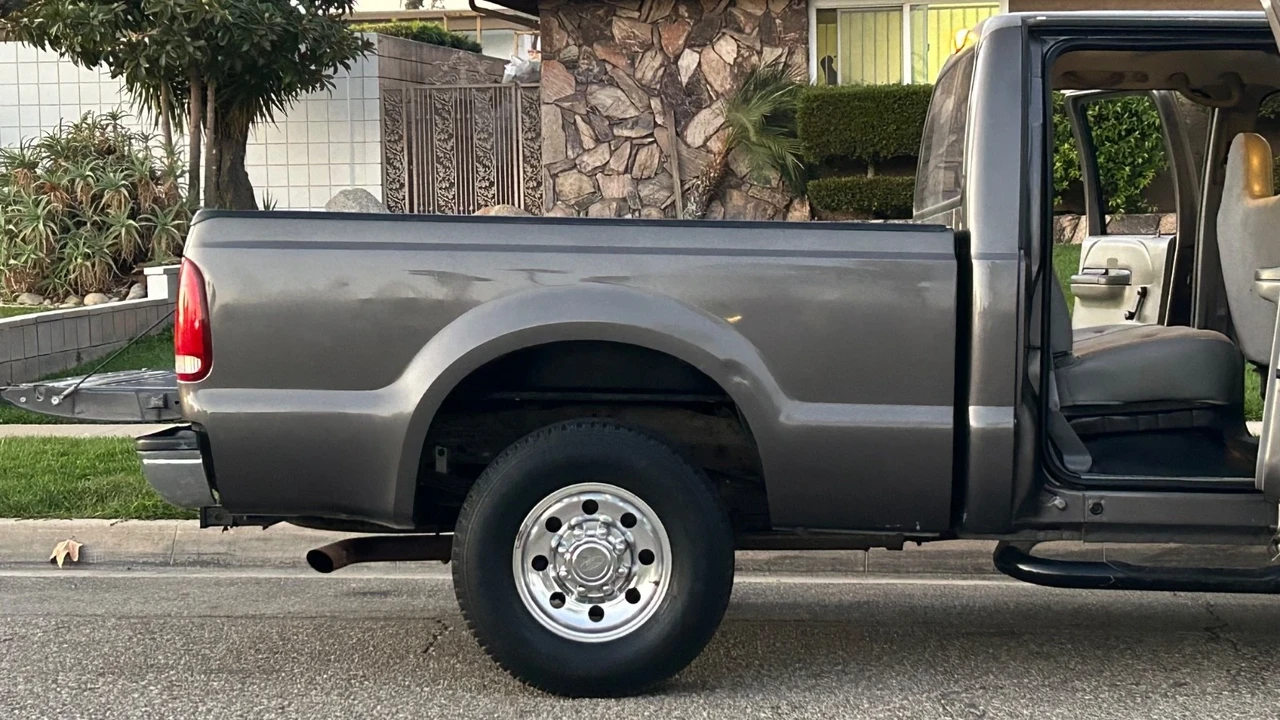 2004 Ford Super Duty 1st Gen - Image 4 of 18