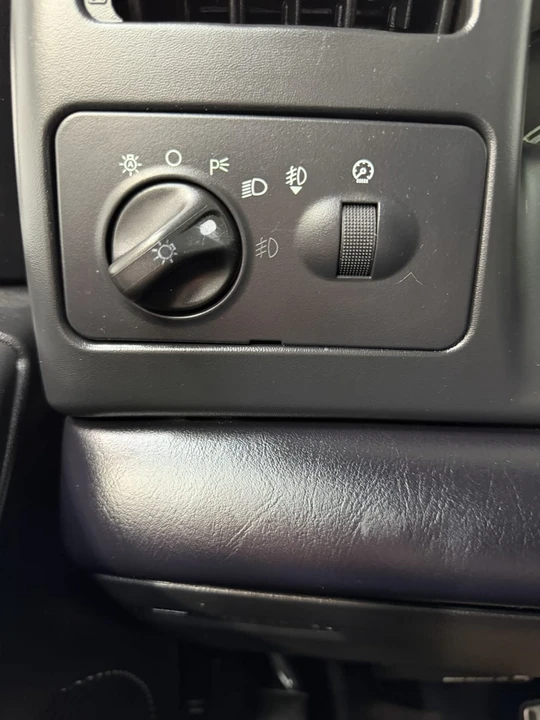 2004 Ford F-Series - Image 16 of 20