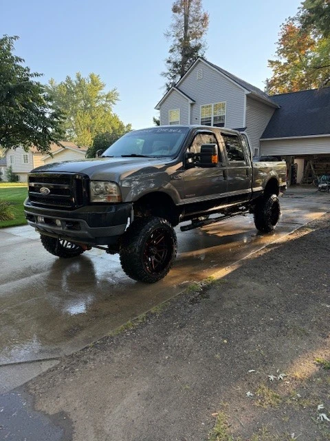 2004 Ford Super Duty 2nd Gen - Image 2 of 8