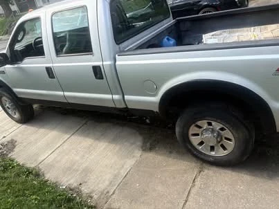 2004 Ford Super Duty 2nd Gen - Image 2 of 8
