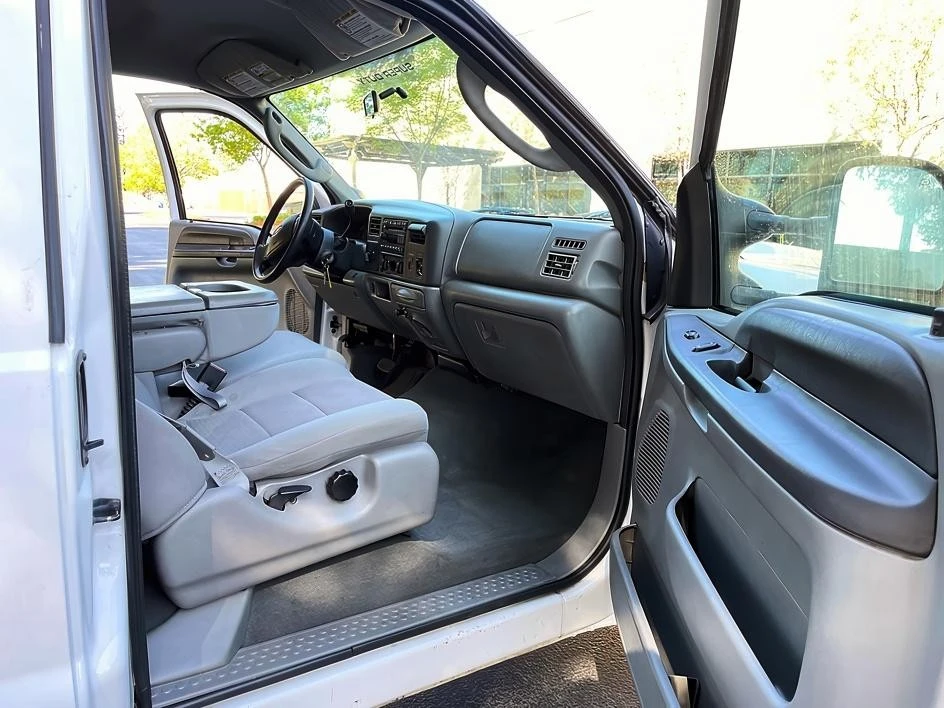 2004 Ford Super Duty 1st Gen - Image 10 of 15