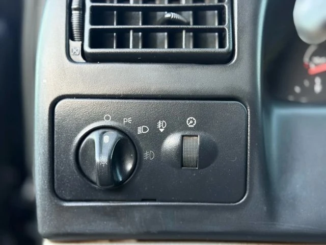 2004 Ford Super Duty 1st Gen - Image 11 of 12