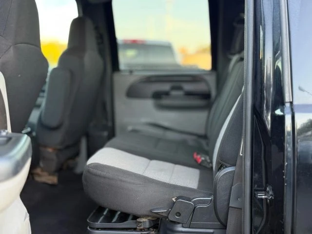 2004 Ford Super Duty 1st Gen - Image 19 of 21