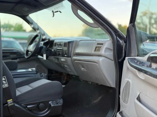 2004 Ford Super Duty 1st Gen - Image 20 of 21