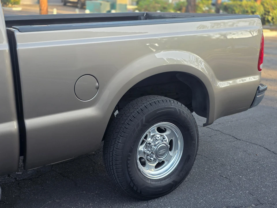 2004 Ford Super Duty 1st Gen - Image 29 of 31