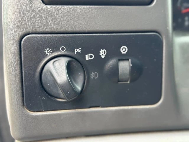 2004 Ford Super Duty 1st Gen - Image 25 of 31