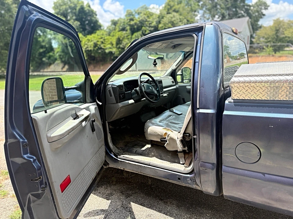 2004 Ford - Image 3 of 12