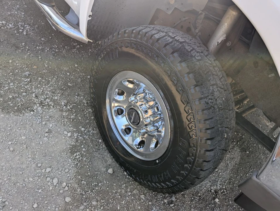 2004 Ford Super Duty 1st Gen - Image 10 of 19