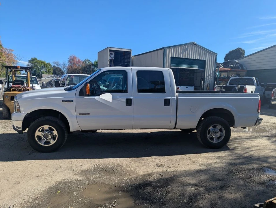 2004 Ford Super Duty 1st Gen - Image 2 of 14