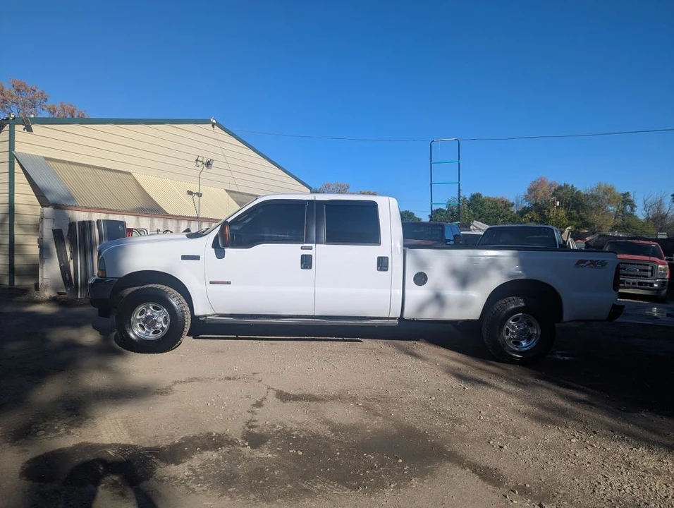 2004 Ford Super Duty 1st Gen - Image 2 of 18