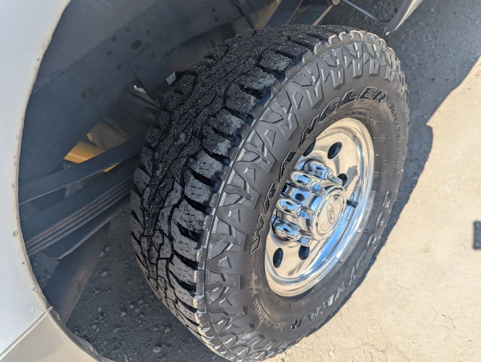 2004 Ford Super Duty 1st Gen - Image 5 of 15