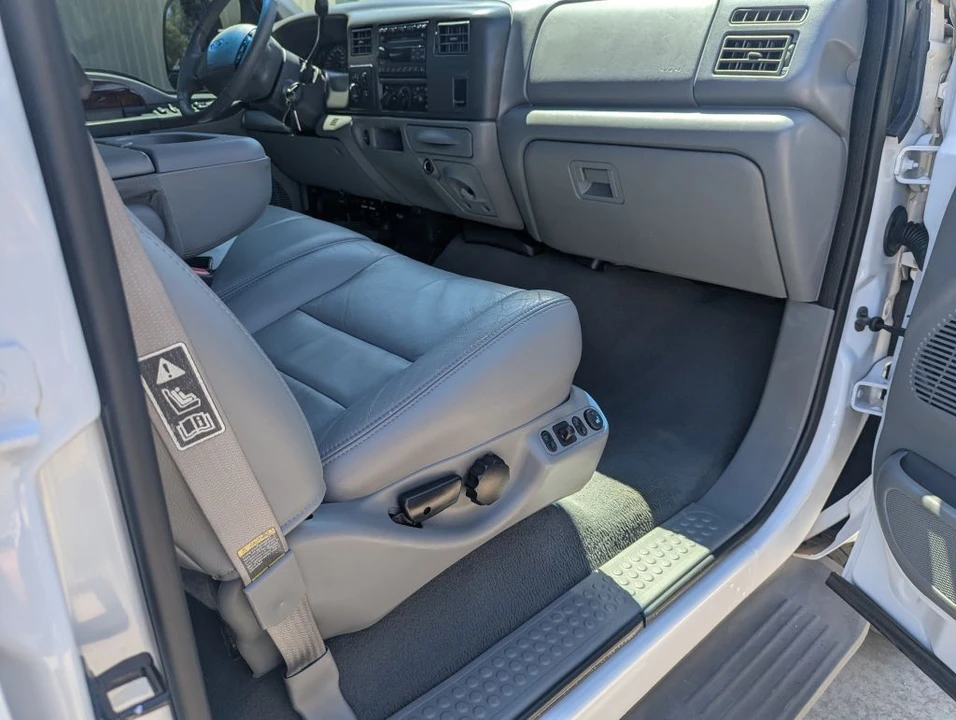 2004 Ford Super Duty 1st Gen - Image 13 of 18