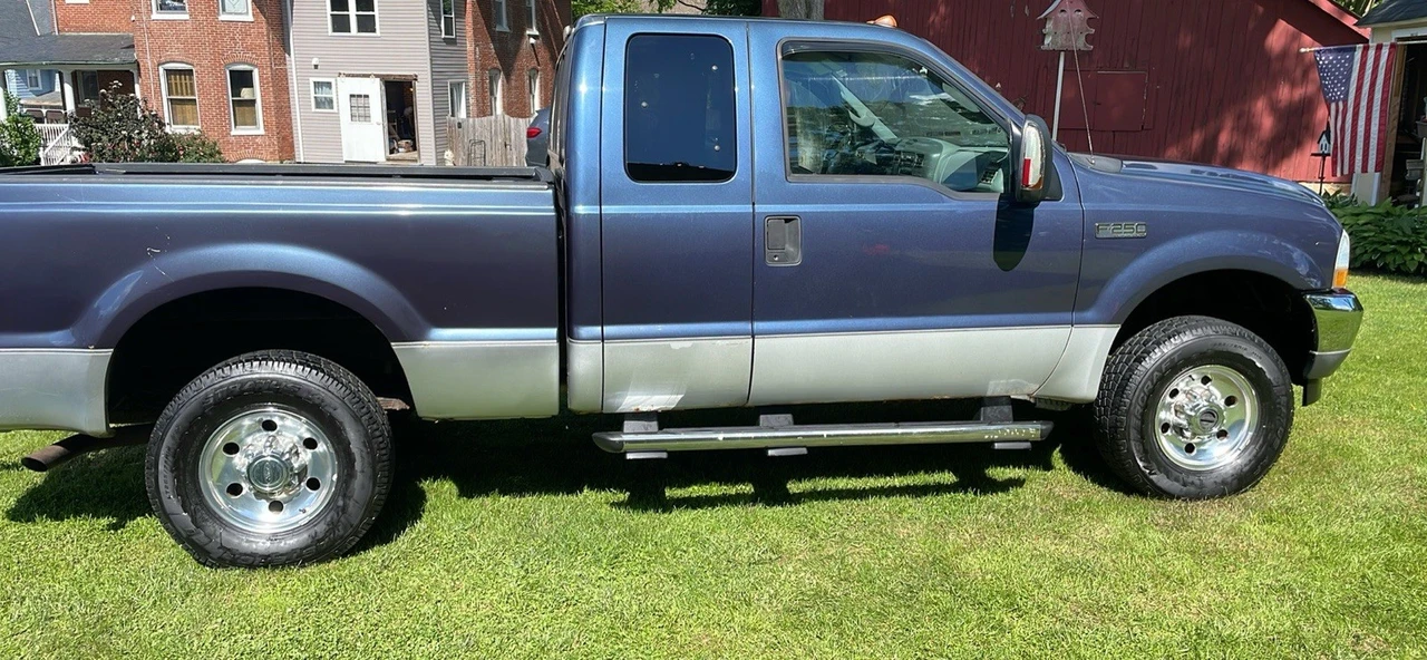 2004 Ford Super Duty 1st Gen - Image 2 of 12