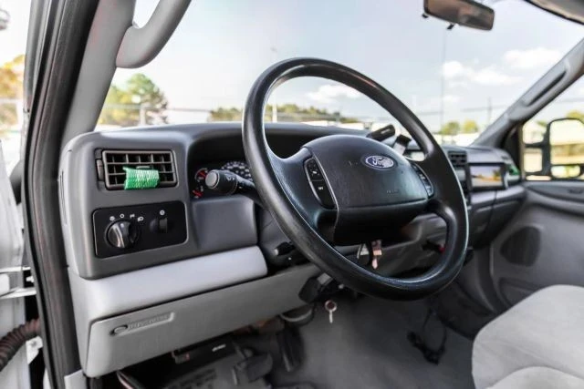 2004 Ford Super Duty 2nd Gen - Image 17 of 21