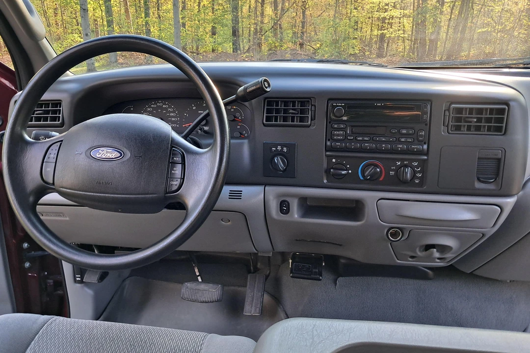 2004 Ford Super Duty 1st Gen - Image 25 of 31